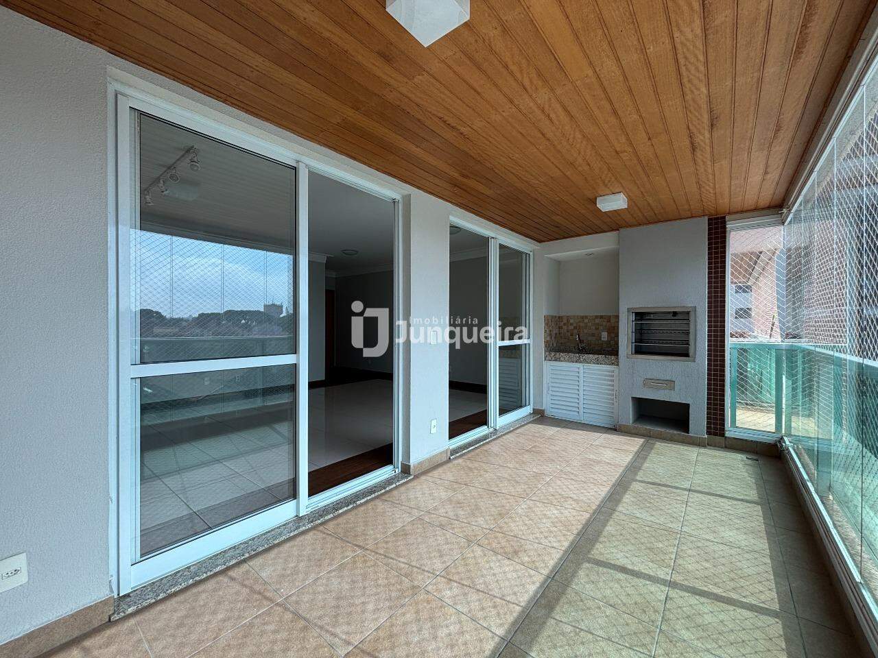 Apartamento à venda no Villa Lobos, 3 quartos, sendo 2 suítes, 3 vagas, no bairro Nova América em Piracicaba - SP