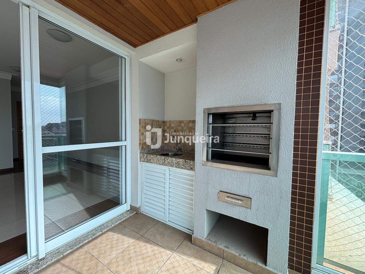 Apartamento à venda no Villa Lobos, 3 quartos, sendo 2 suítes, 3 vagas, no bairro Nova América em Piracicaba - SP