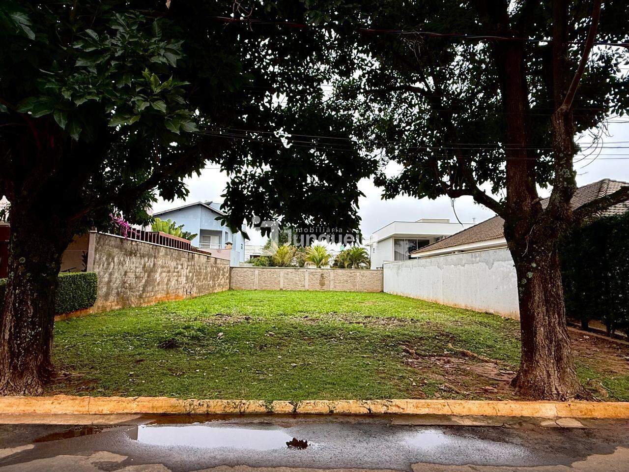 Terreno em Condomínio à venda no Parque dos Ypes , no bairro Campestre em Piracicaba - SP