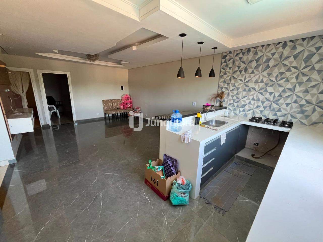 Casa para alugar, 3 quartos, sendo 1 suíte, no bairro Pau Queimado em Piracicaba - SP