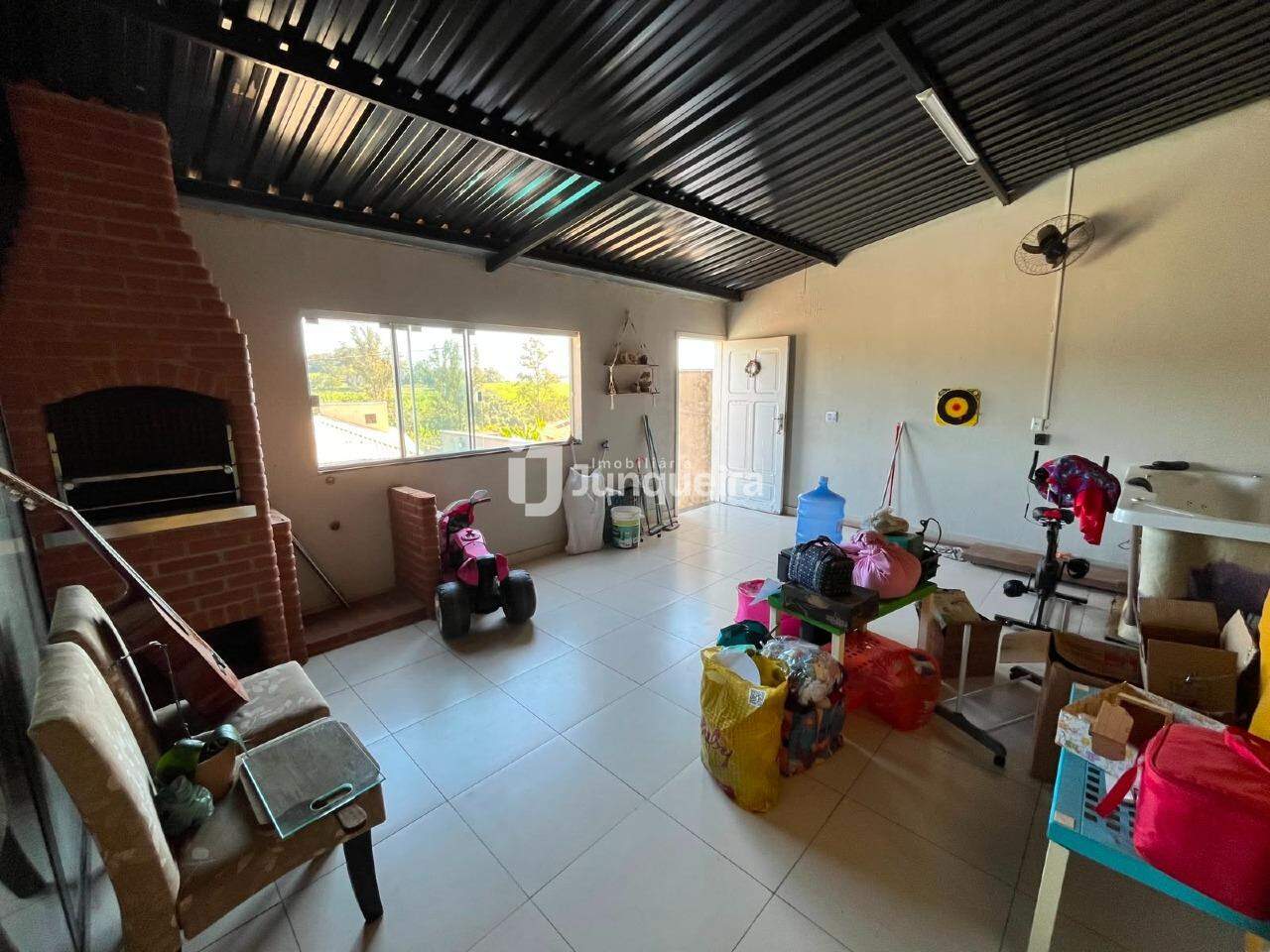 Casa para alugar, 3 quartos, sendo 1 suíte, no bairro Pau Queimado em Piracicaba - SP
