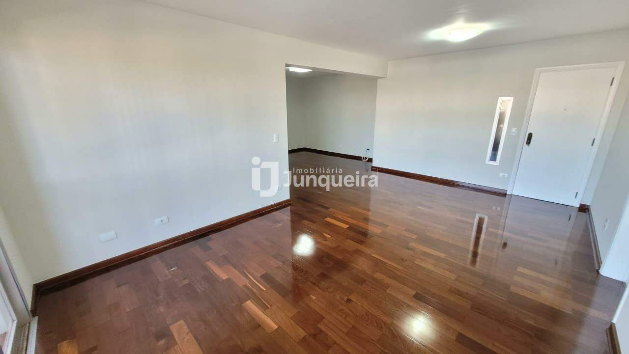 Apartamento para alugar no Edifício Marrocos, 3 quartos, sendo 1 suíte, 2 vagas, no bairro São Dimas em Piracicaba - SP