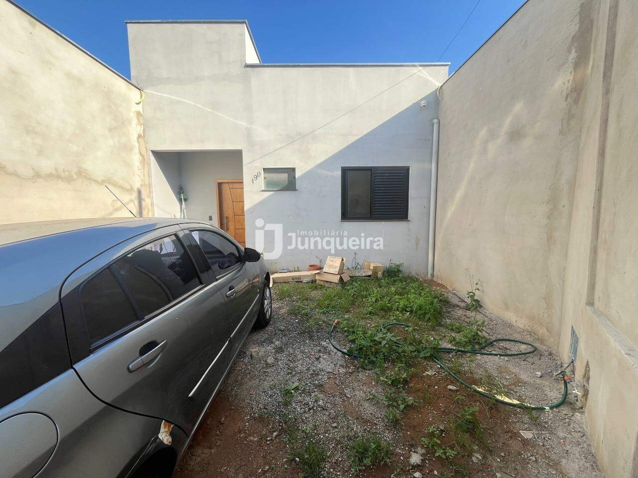 Casa à venda, 1 quarto, 2 vagas, no bairro Parque Residencial Monte Rey III em Piracicaba - SP