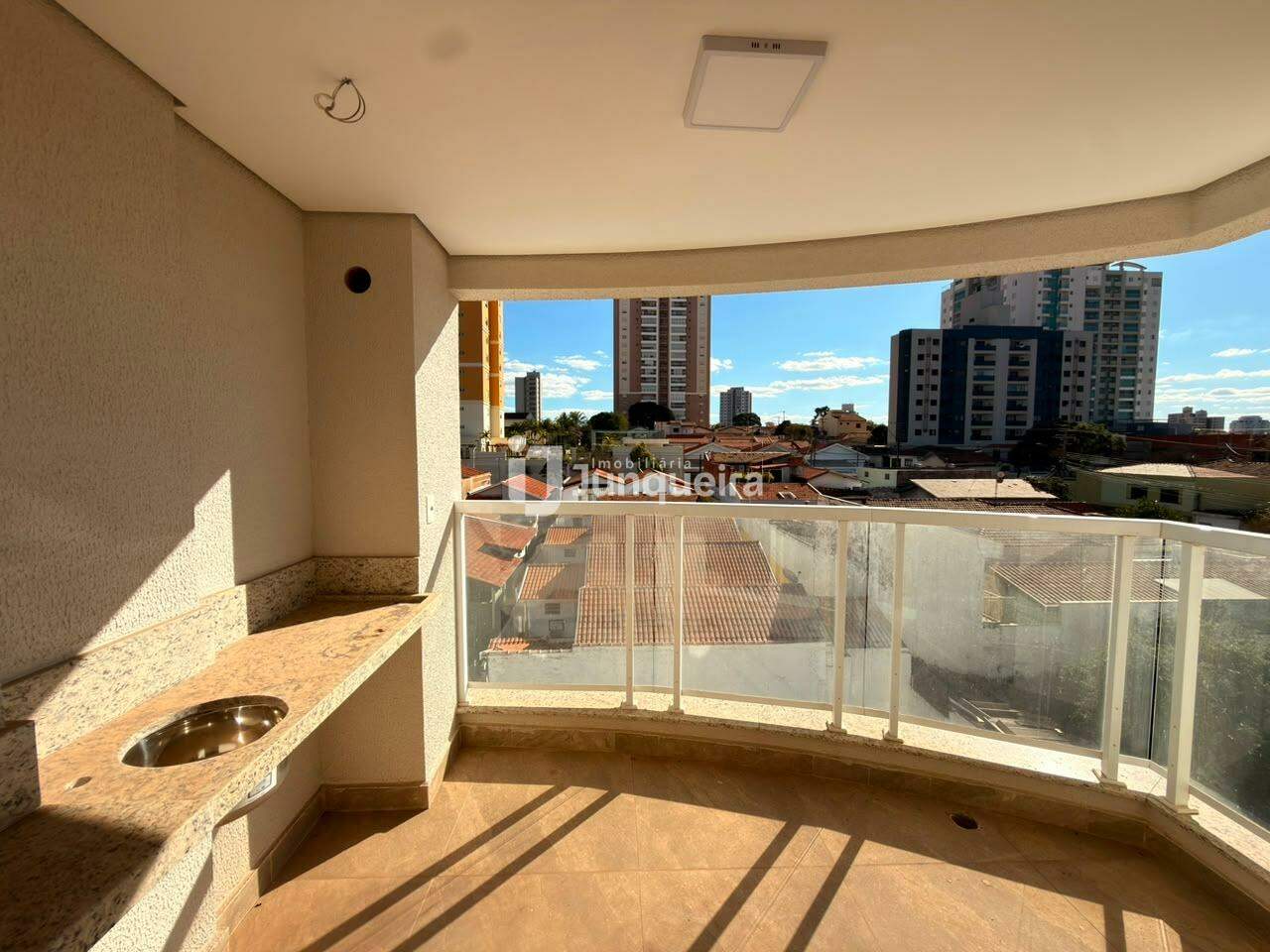 Apartamento à venda no Edifício Eco Park, 3 quartos, sendo 1 suíte, 2 vagas, no bairro Vila Independência em Piracicaba - SP