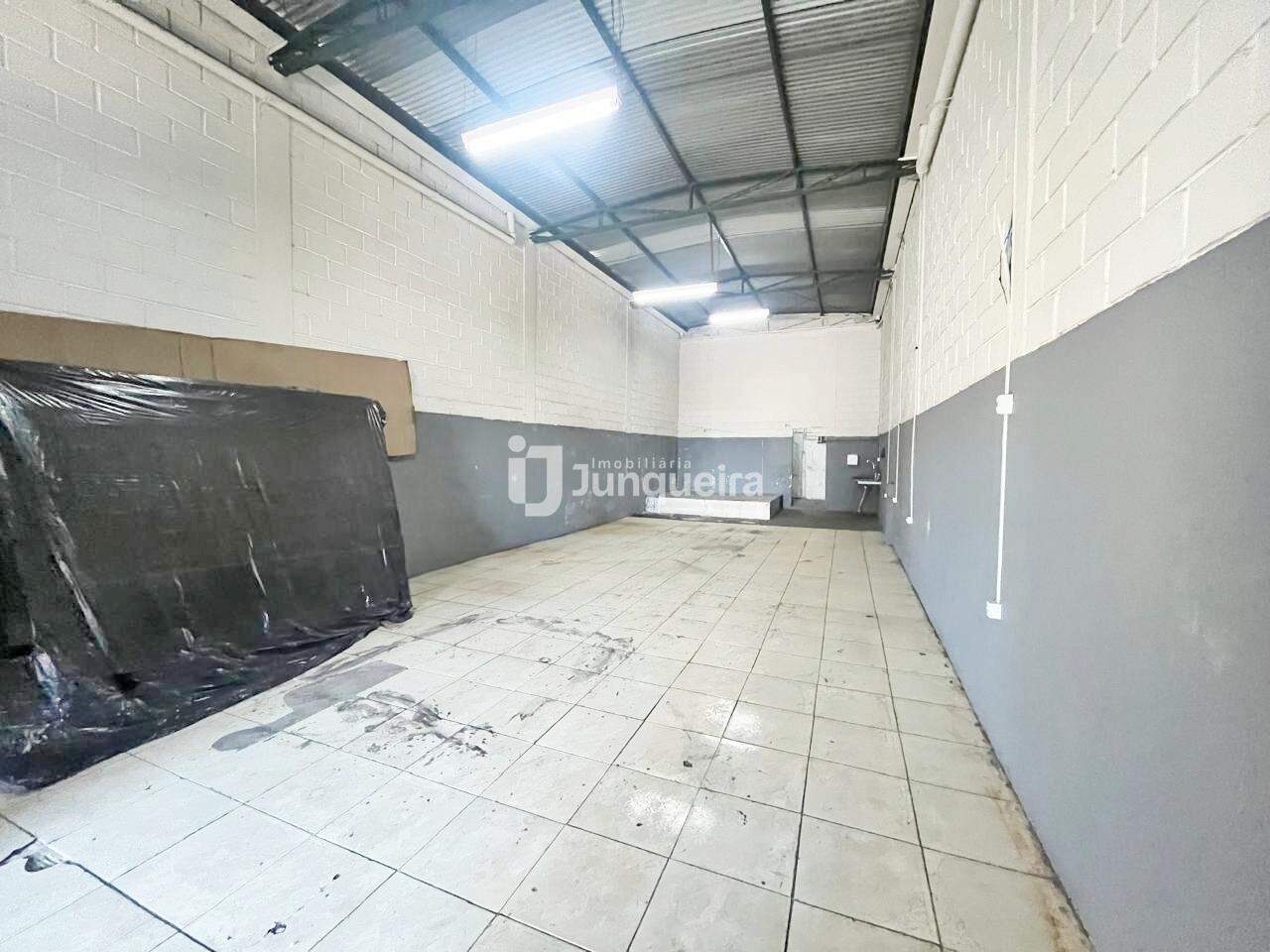 Salão à venda, 1 vaga, no bairro Parque Residencial Monte Rey em Piracicaba - SP