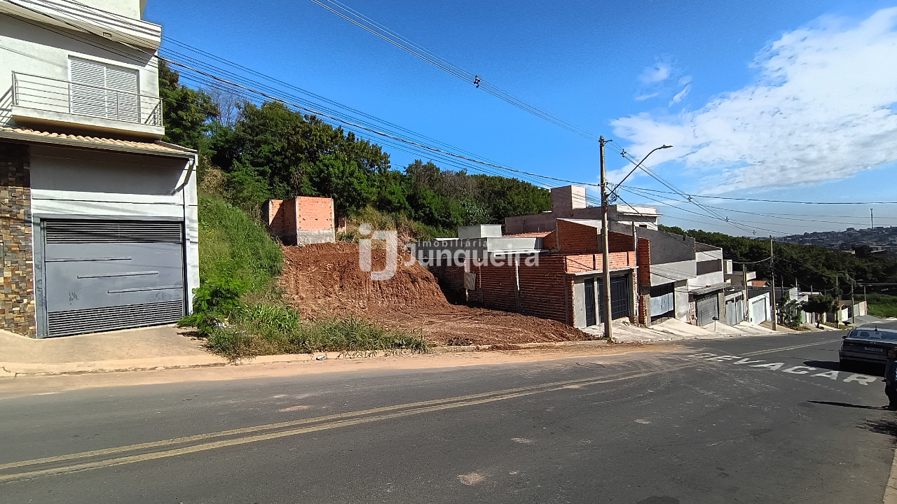 Terreno à venda, no bairro Campestre em Piracicaba - SP