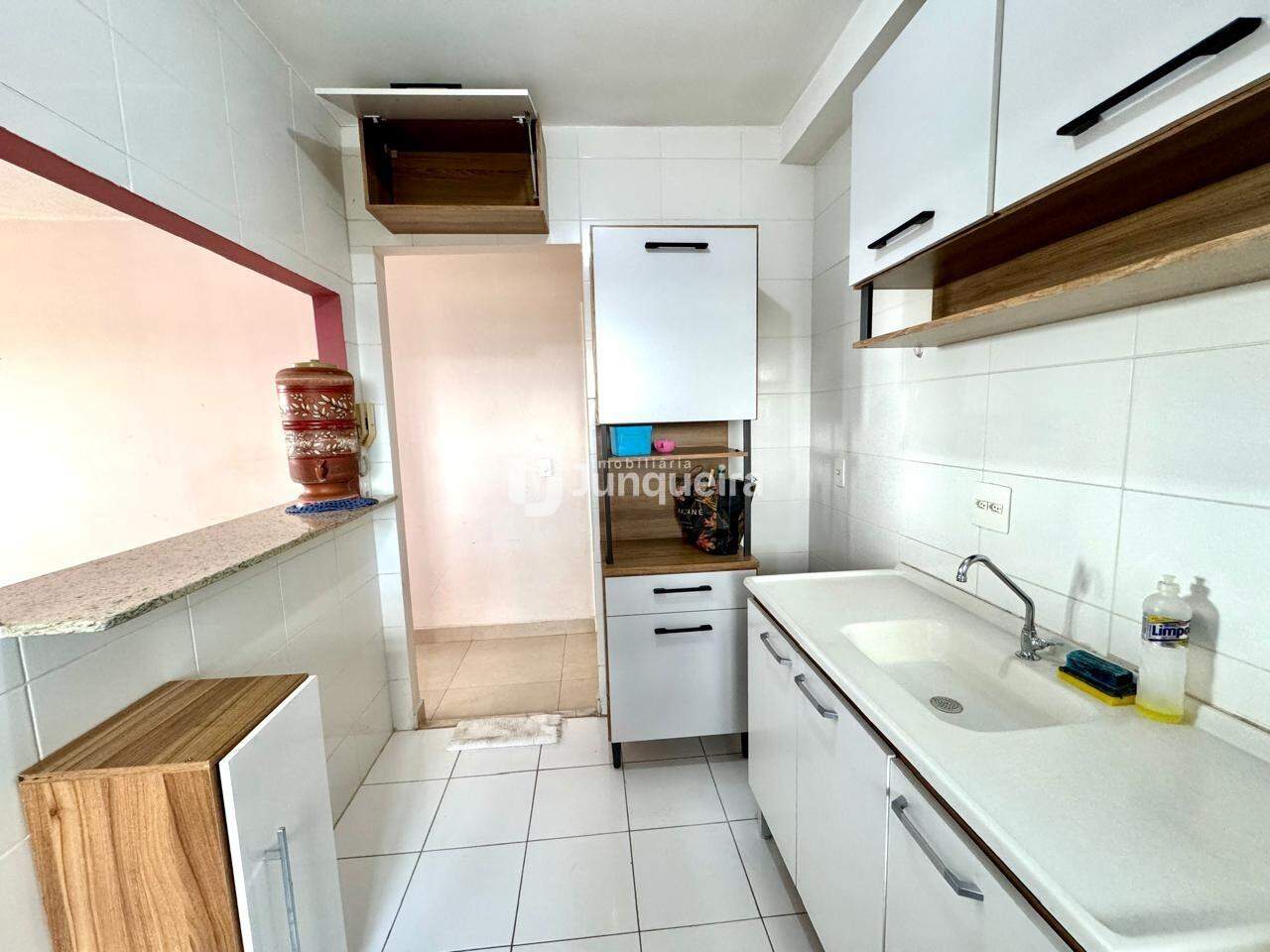 Apartamento à venda no Torres do Jardim III, 2 quartos, sendo 1 suíte, 2 vagas, no bairro Nova América em Piracicaba - SP