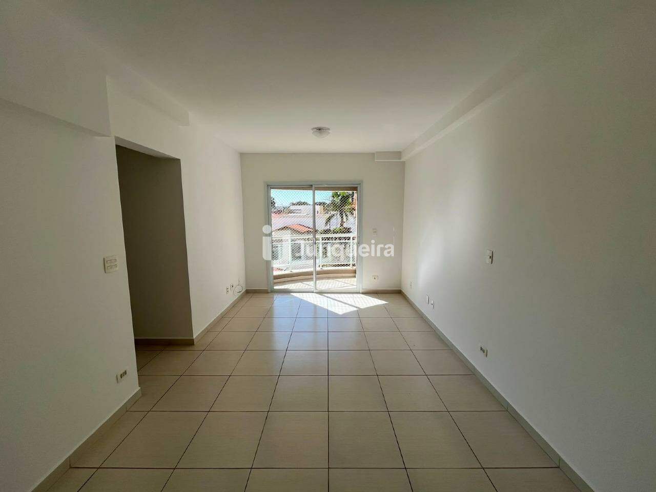 Apartamento para alugar no Clube de Campo, 3 quartos, sendo 1 suíte, 2 vagas, no bairro São Dimas em Piracicaba - SP