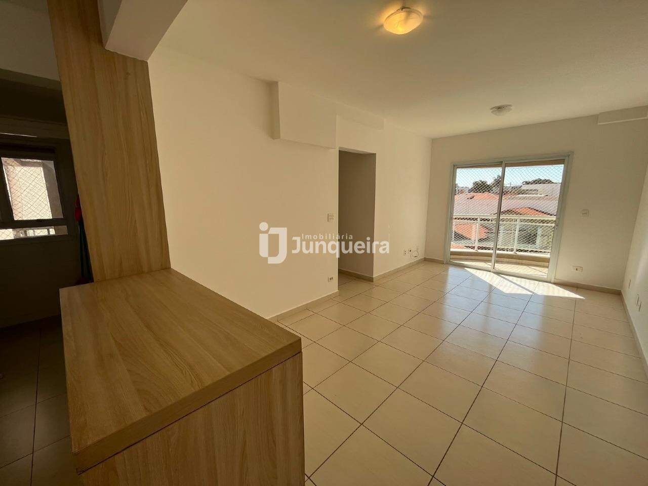 Apartamento para alugar no Clube de Campo, 3 quartos, sendo 1 suíte, 2 vagas, no bairro São Dimas em Piracicaba - SP