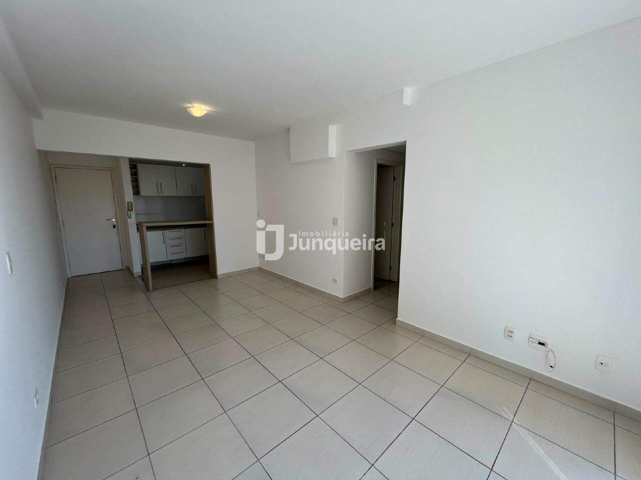Apartamento para alugar no Clube de Campo, 3 quartos, sendo 1 suíte, 2 vagas, no bairro São Dimas em Piracicaba - SP