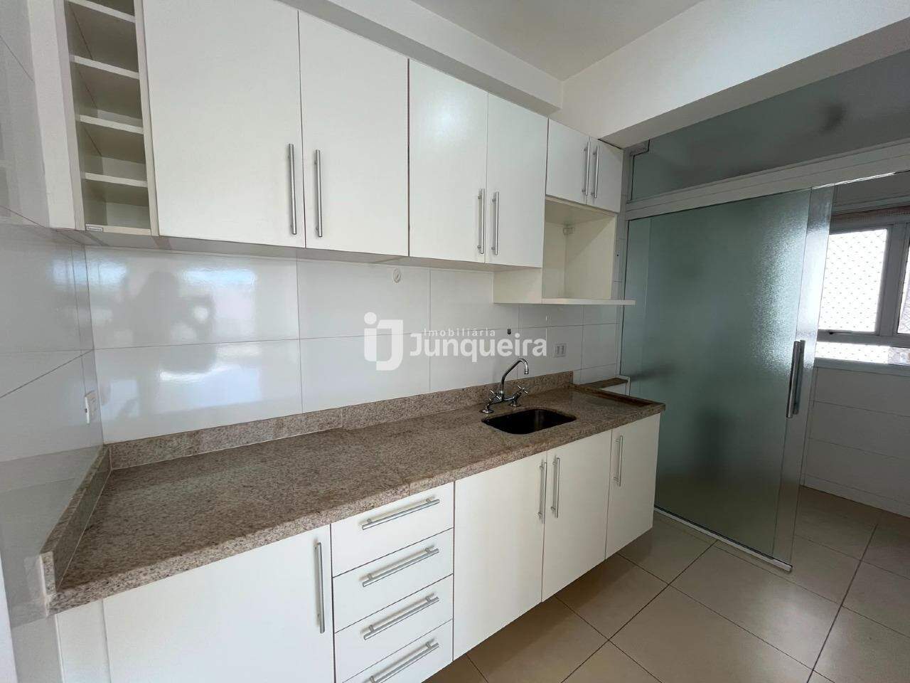 Apartamento para alugar no Clube de Campo, 3 quartos, sendo 1 suíte, 2 vagas, no bairro São Dimas em Piracicaba - SP