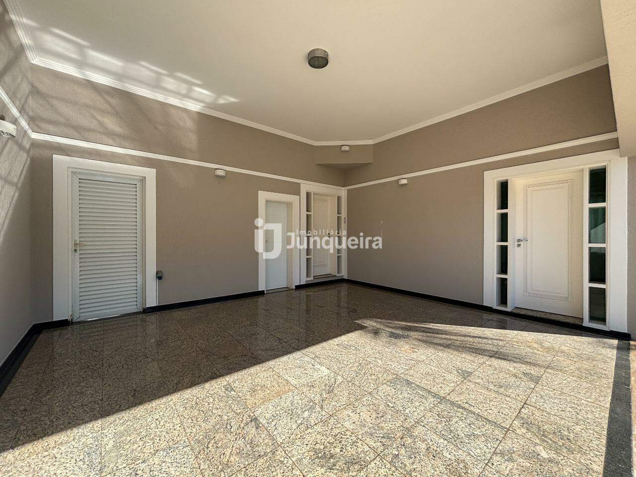 Casa em Condomínio à venda no Terras de Piracicaba I , 3 quartos, sendo 3 suítes, no bairro Terras de Piracicaba em Piracicaba - SP