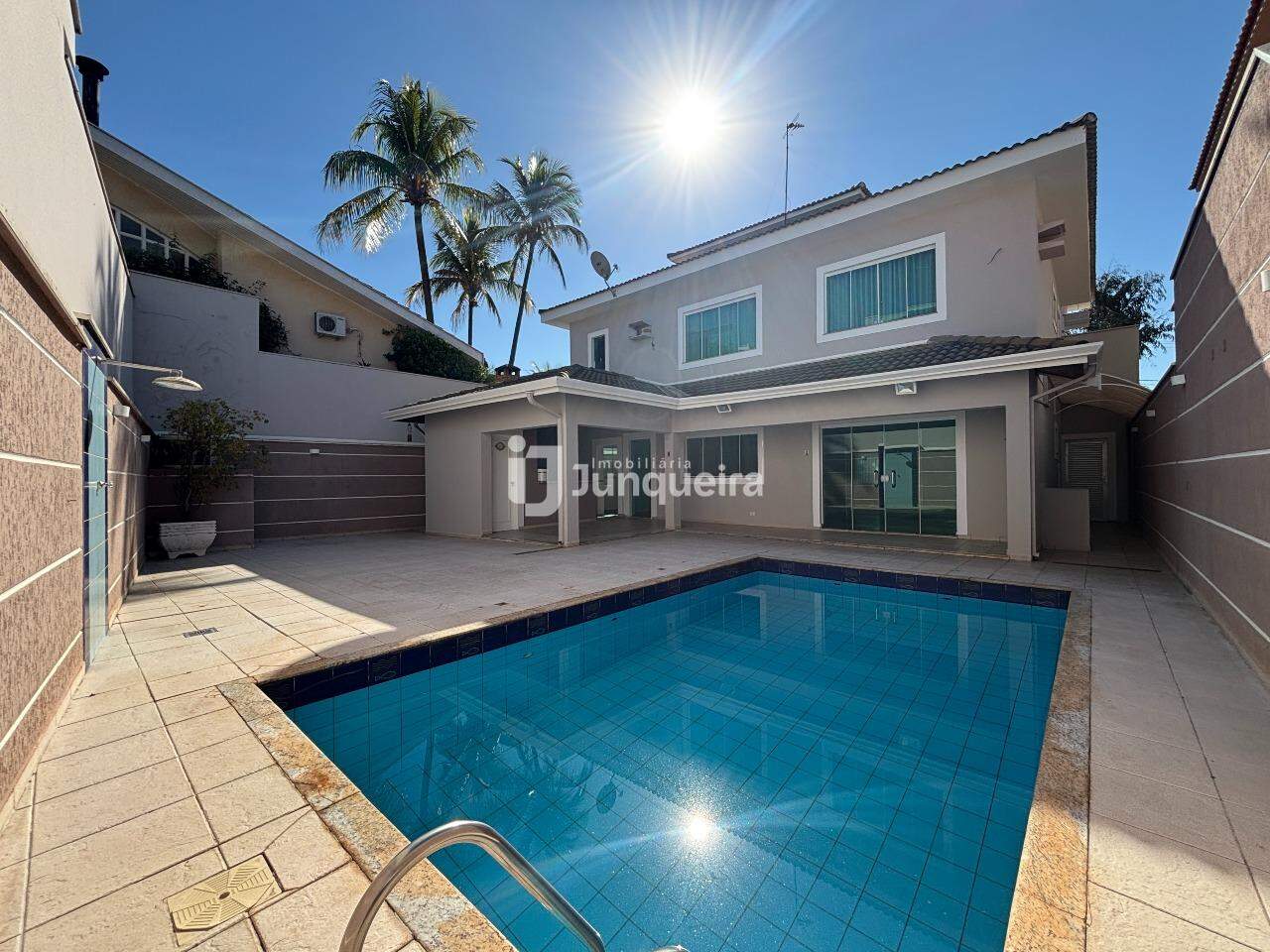 Casa em Condomínio à venda no Terras de Piracicaba I , 3 quartos, sendo 3 suítes, no bairro Terras de Piracicaba em Piracicaba - SP