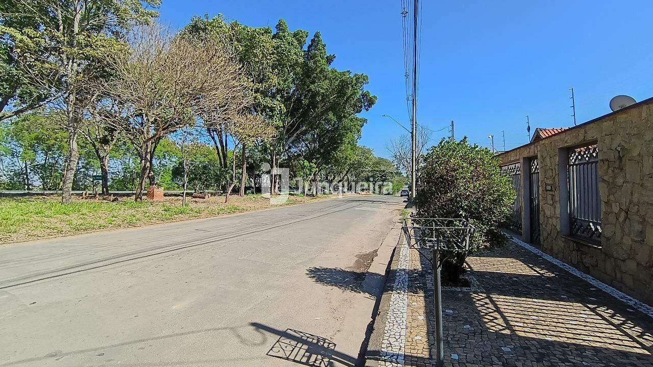 Terreno à venda, 2 vagas, no bairro Parque Peória (Tupi) em Piracicaba - SP