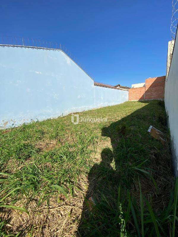 Terreno à venda, no bairro Pompéia em Piracicaba - SP