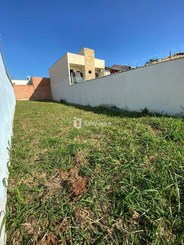 Terreno à venda, no bairro Pompéia em Piracicaba - SP