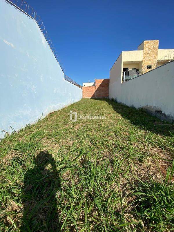 Terreno à venda, no bairro Pompéia em Piracicaba - SP