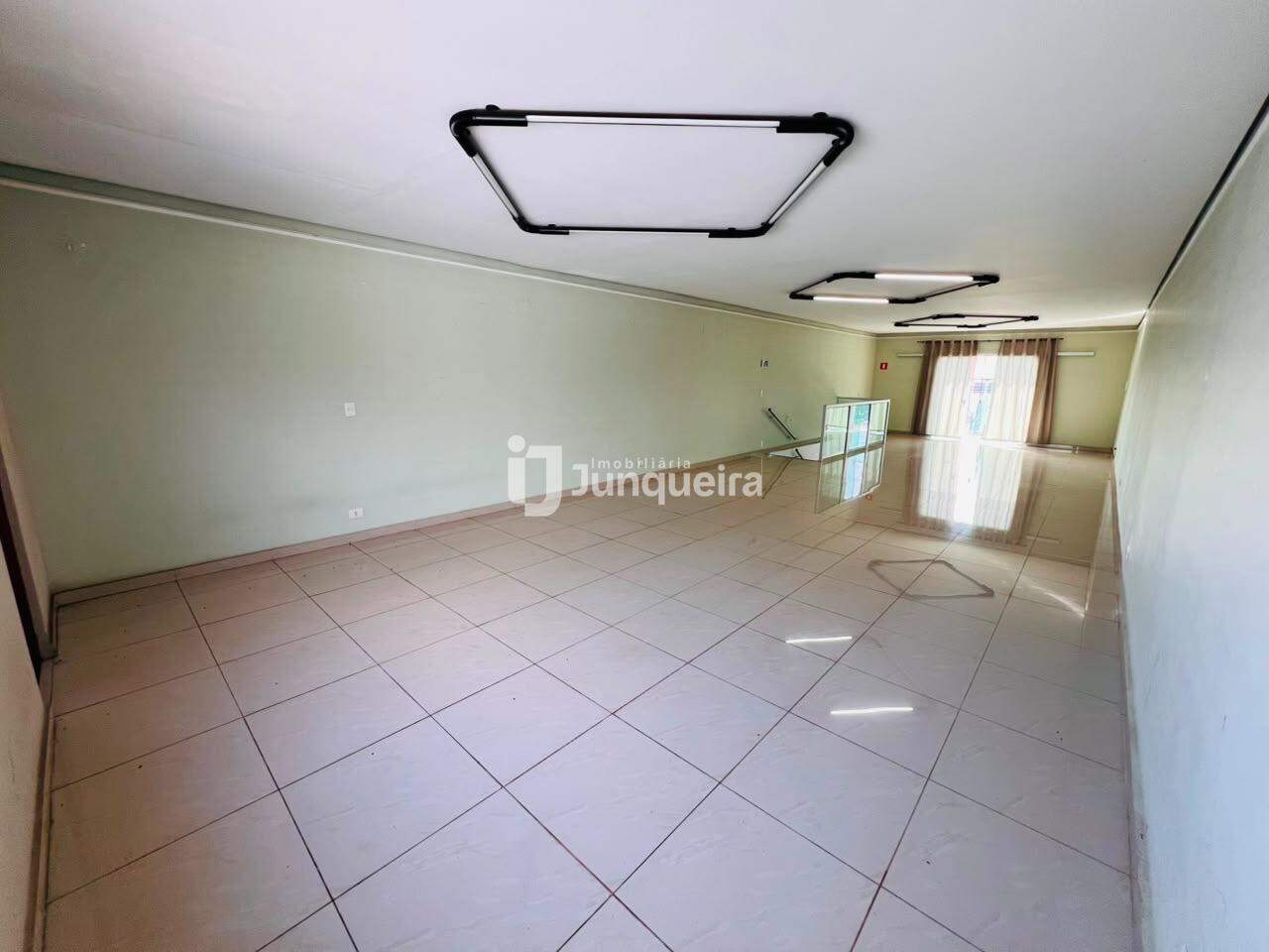 Salão para alugar, no bairro Água Branca em Piracicaba - SP