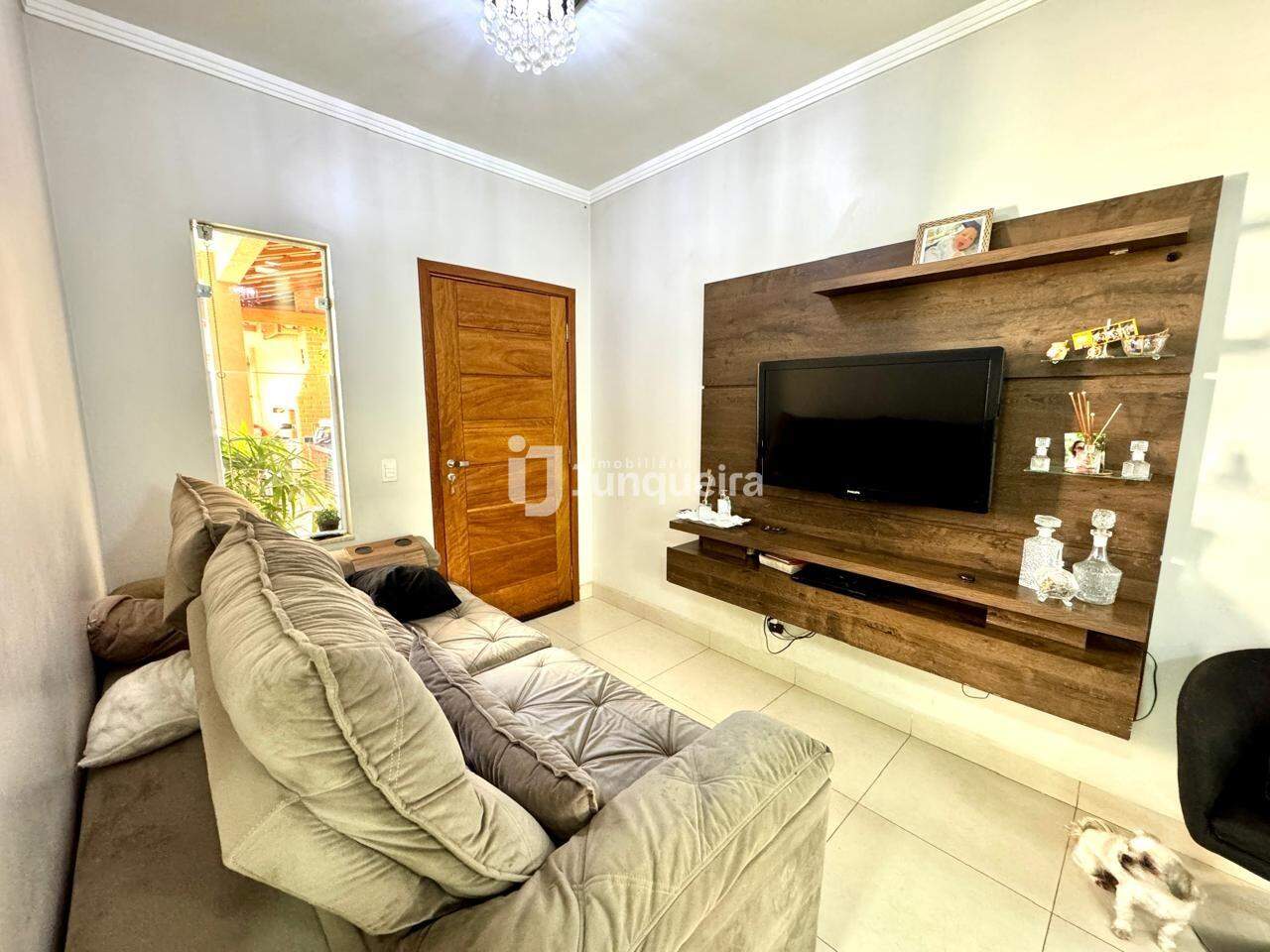 Casa à venda, 2 quartos, sendo 1 suíte, 2 vagas, no bairro Jardim Noiva da Colina em Piracicaba - SP