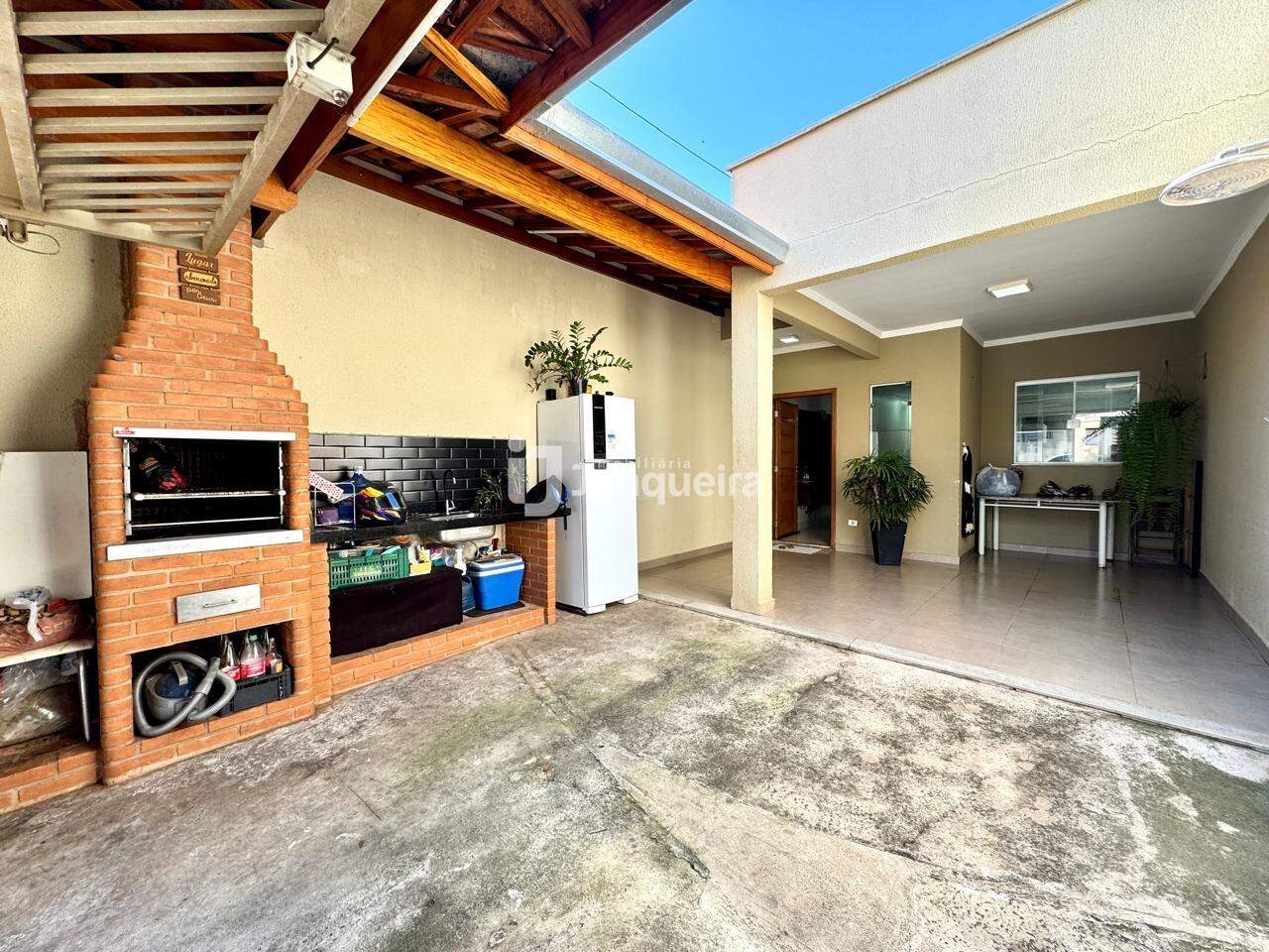 Casa à venda, 2 quartos, sendo 1 suíte, 2 vagas, no bairro Jardim Noiva da Colina em Piracicaba - SP