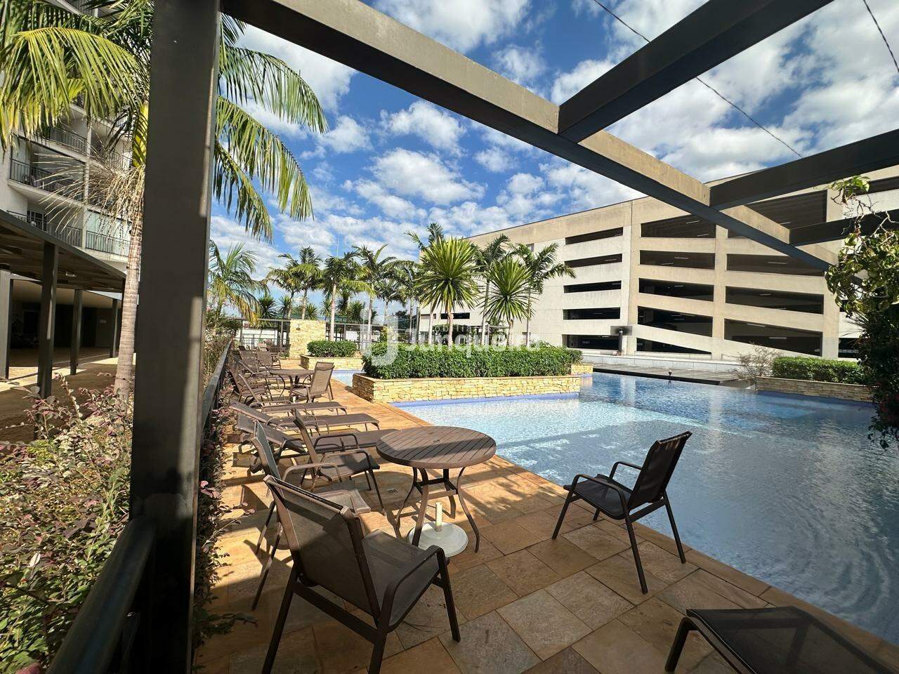 Apartamento à venda no Plaza Mayor, 2 quartos, sendo 1 suíte, 2 vagas, no bairro Paulicéia em Piracicaba - SP