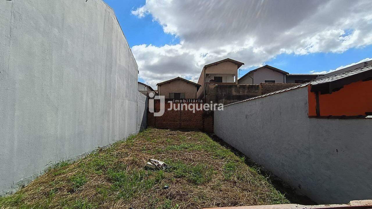 Terreno à venda, 1 vaga, no bairro Terra Nova em Piracicaba - SP