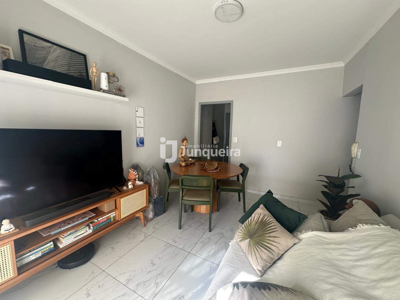 Apartamento à venda no Aquarius, 1 quarto, 1 vaga, no bairro Centro em Piracicaba - SP