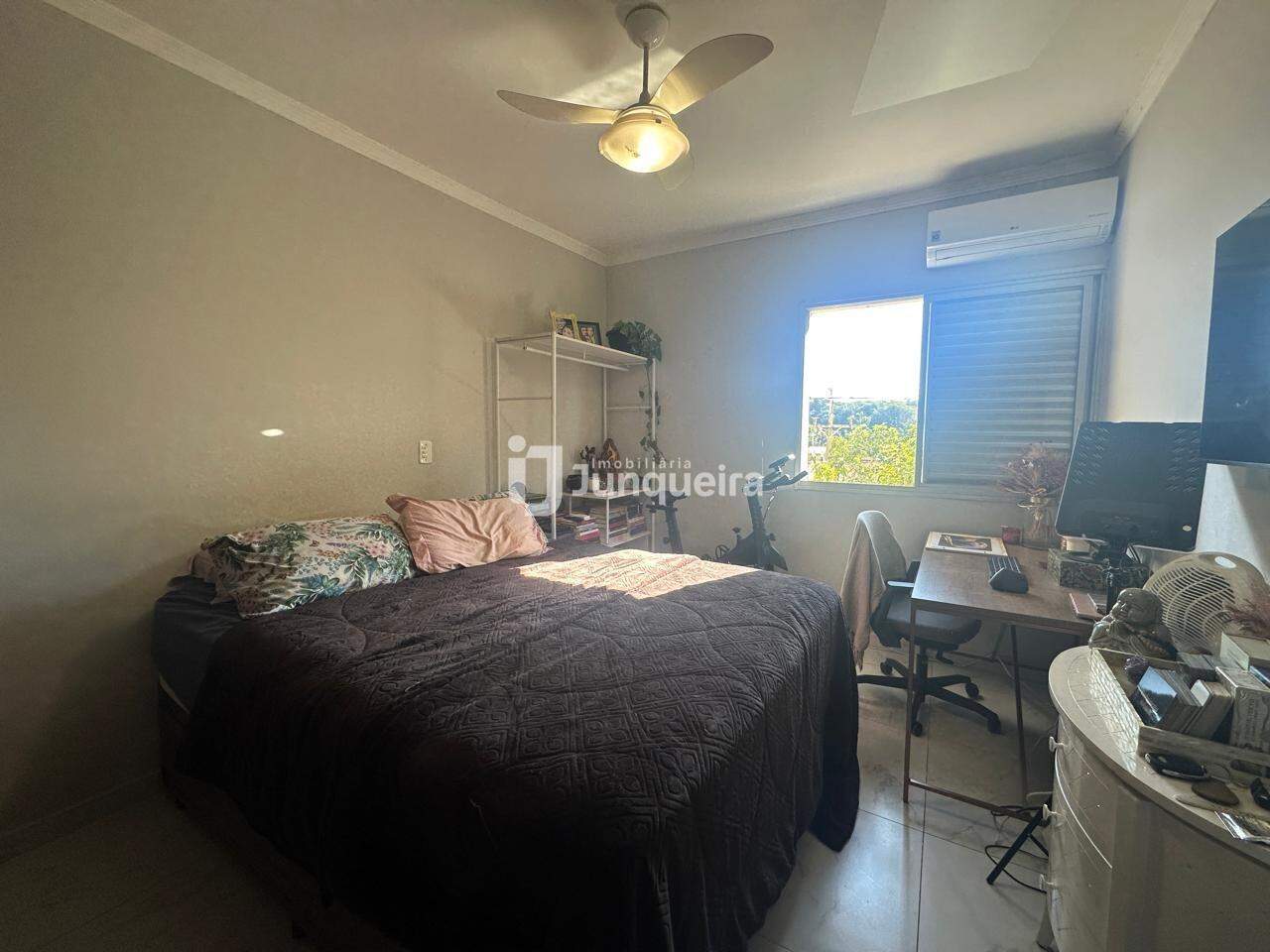 Apartamento à venda no Aquarius, 1 quarto, 1 vaga, no bairro Centro em Piracicaba - SP