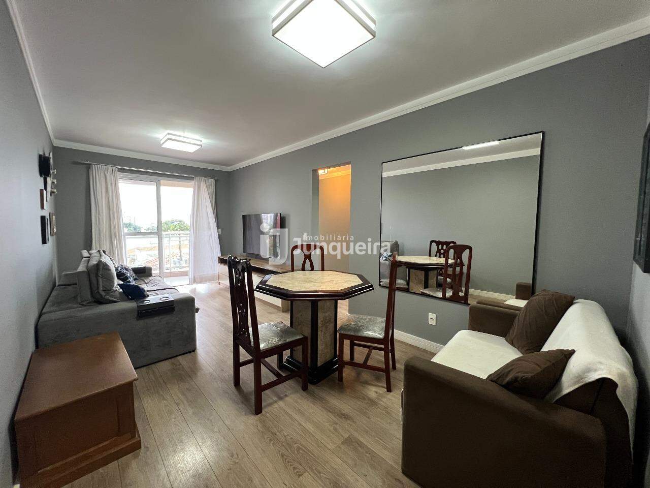 Apartamento para alugar no  Edifício Munique, 3 quartos, sendo 1 suíte, 2 vagas, no bairro Alemães em Piracicaba - SP