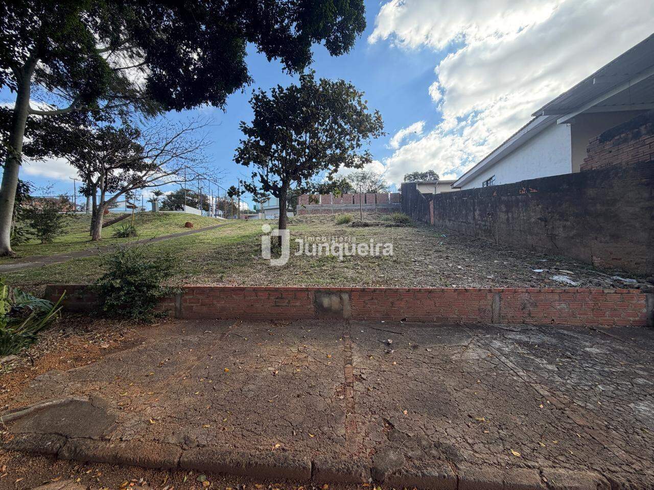 Terreno à venda, no bairro Loteamento Santa Rosa em Piracicaba - SP