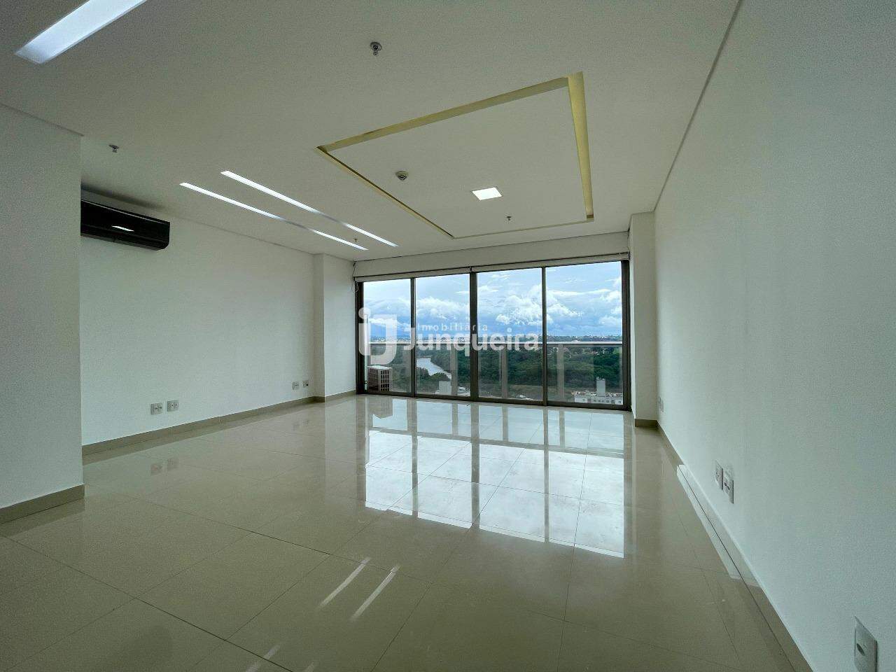 Sala Comercial à venda, 2 vagas, no bairro Centro em Piracicaba - SP
