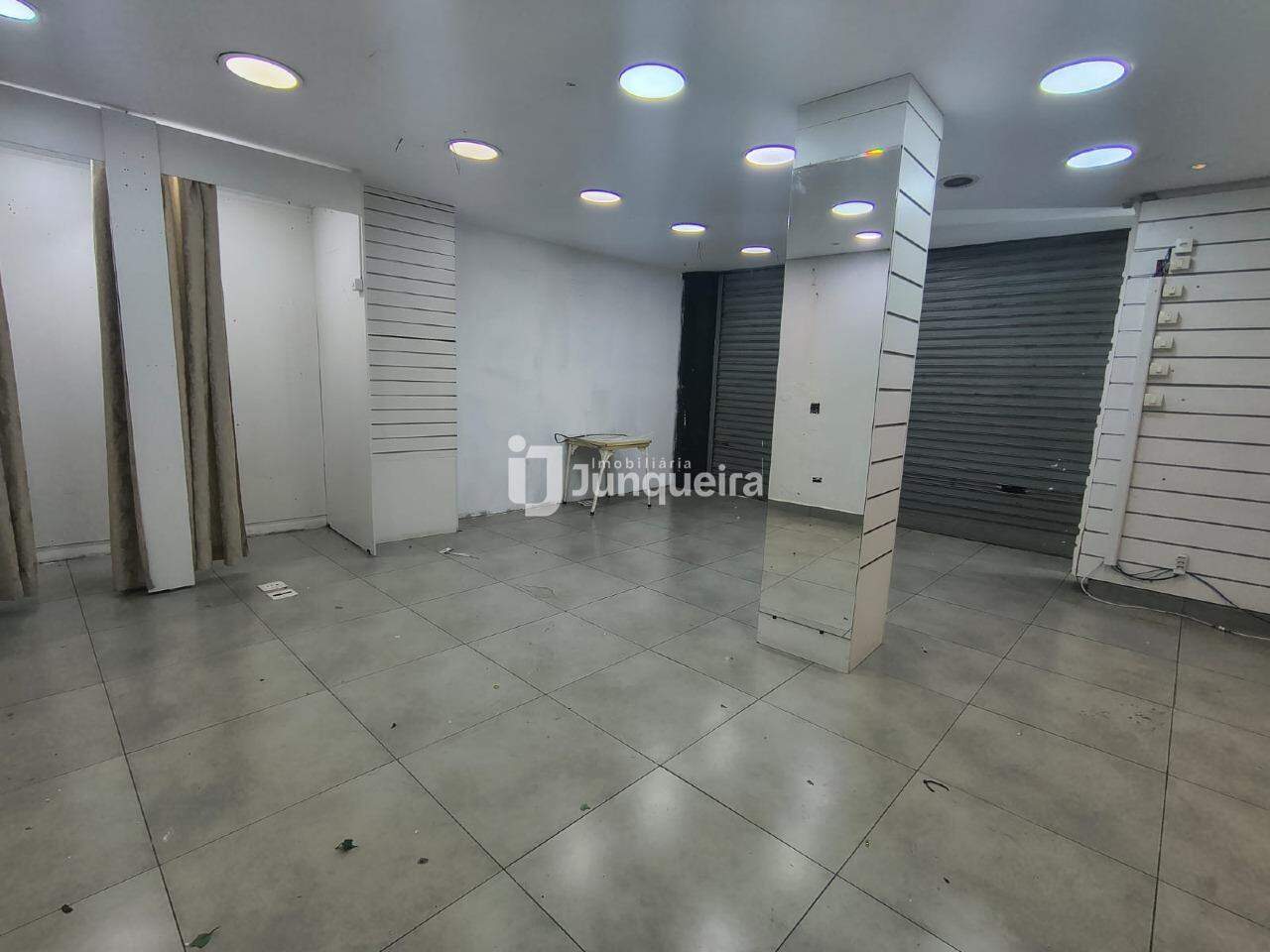 Sala Comercial para alugar, no bairro Centro em Piracicaba - SP