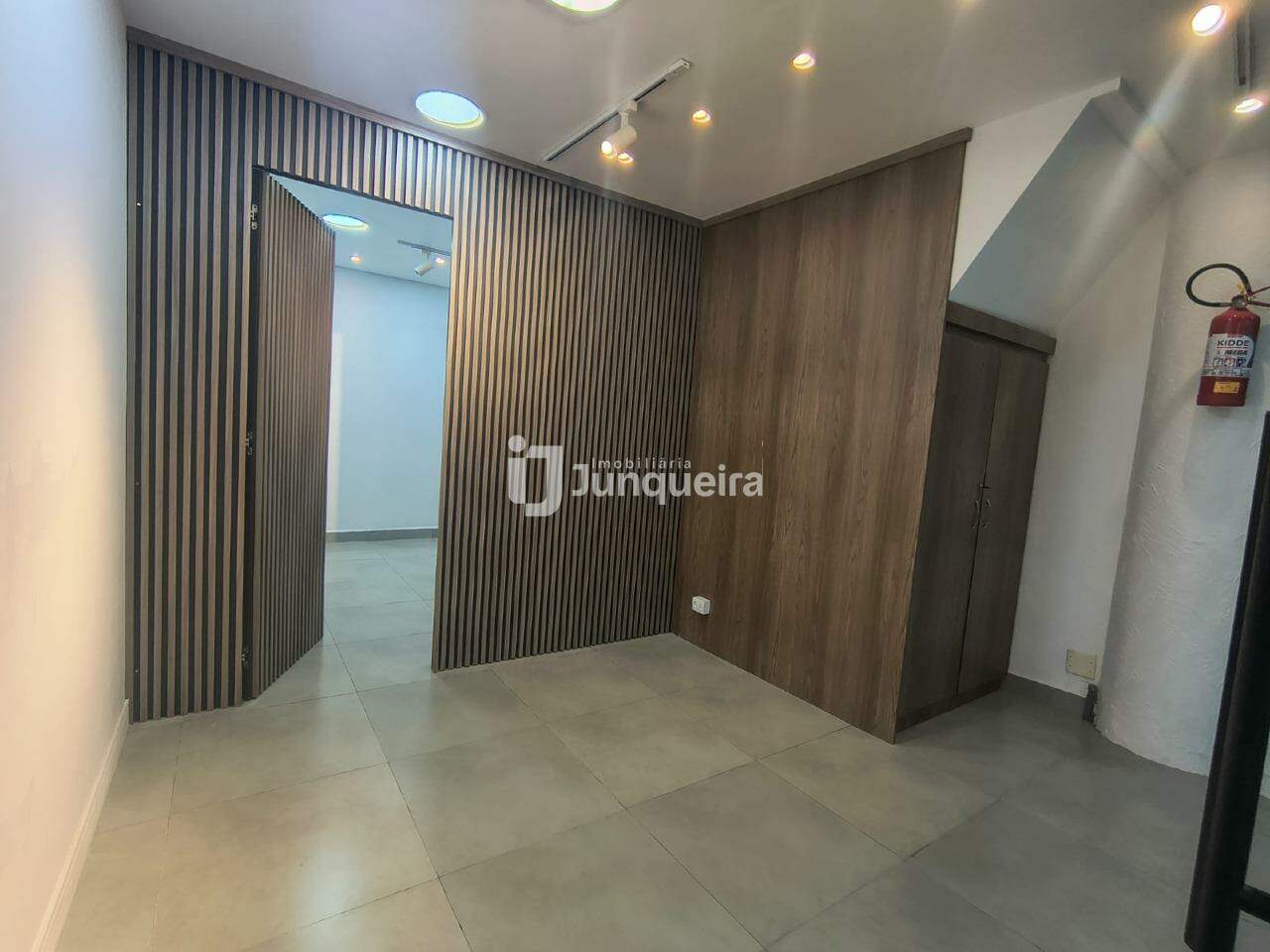 Sala Comercial para alugar, no bairro Centro em Piracicaba - SP