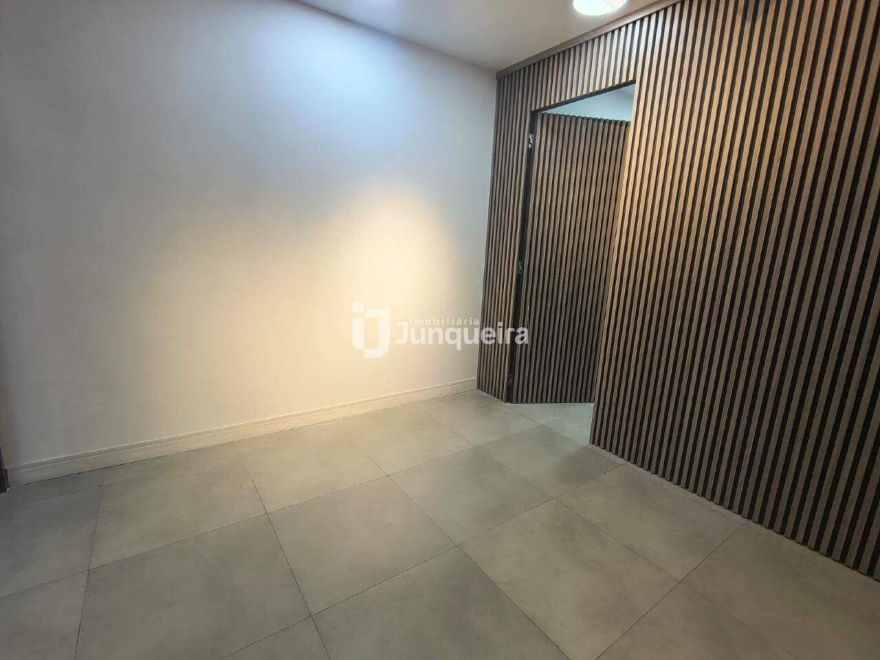 Sala Comercial para alugar, no bairro Centro em Piracicaba - SP