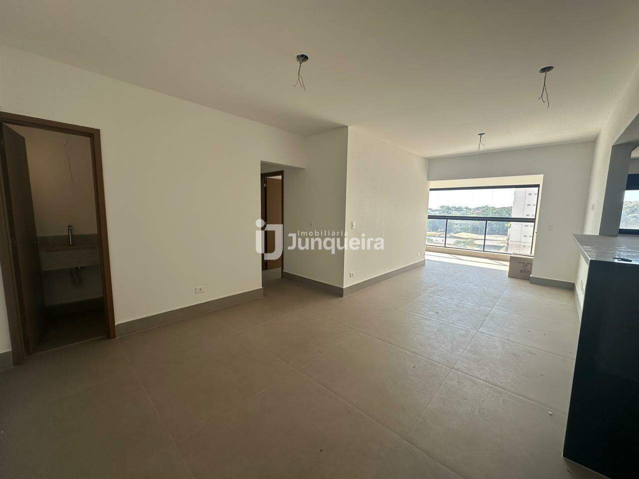 Apartamento à venda no Ilha de Maui, 3 quartos, sendo 1 suíte, 2 vagas, no bairro São Judas em Piracicaba - SP