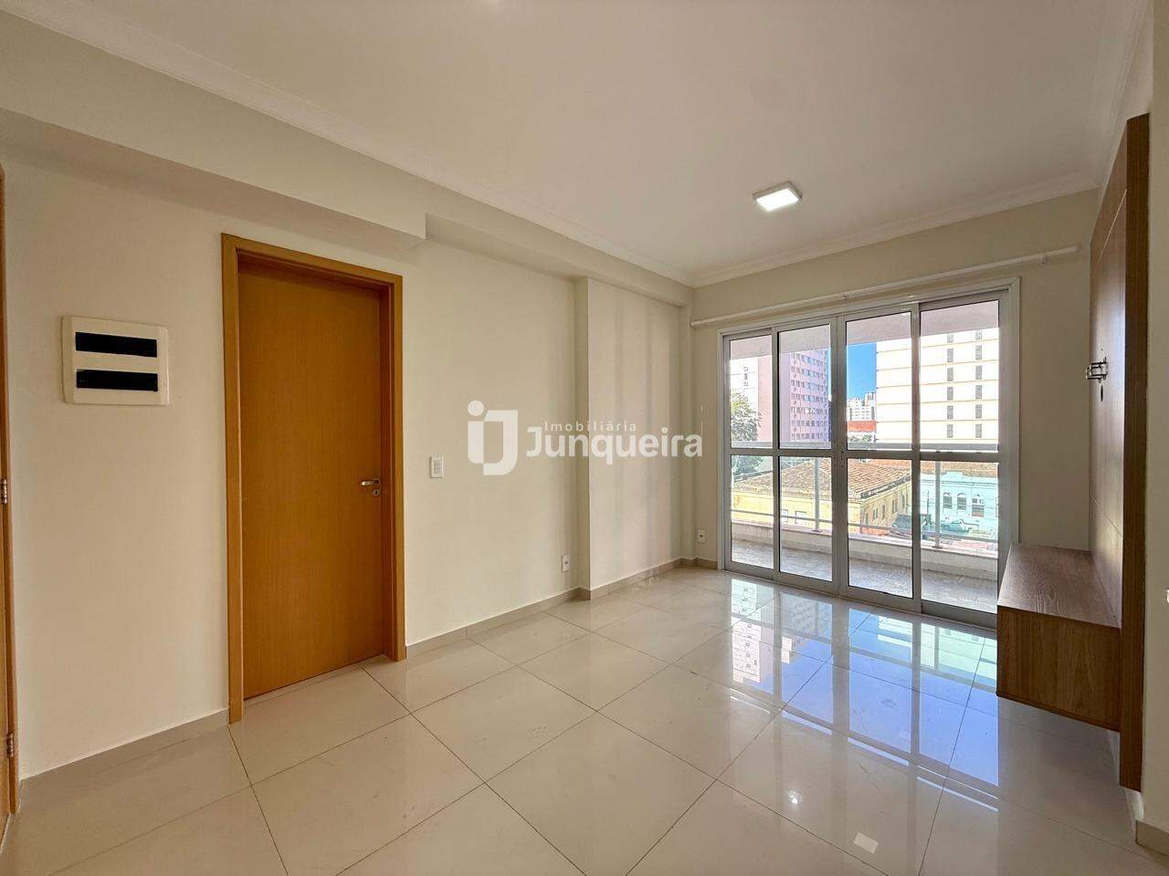 Apartamento à venda no Adolpho Bortoletto, 1 quarto, 1 vaga, no bairro Centro em Piracicaba - SP