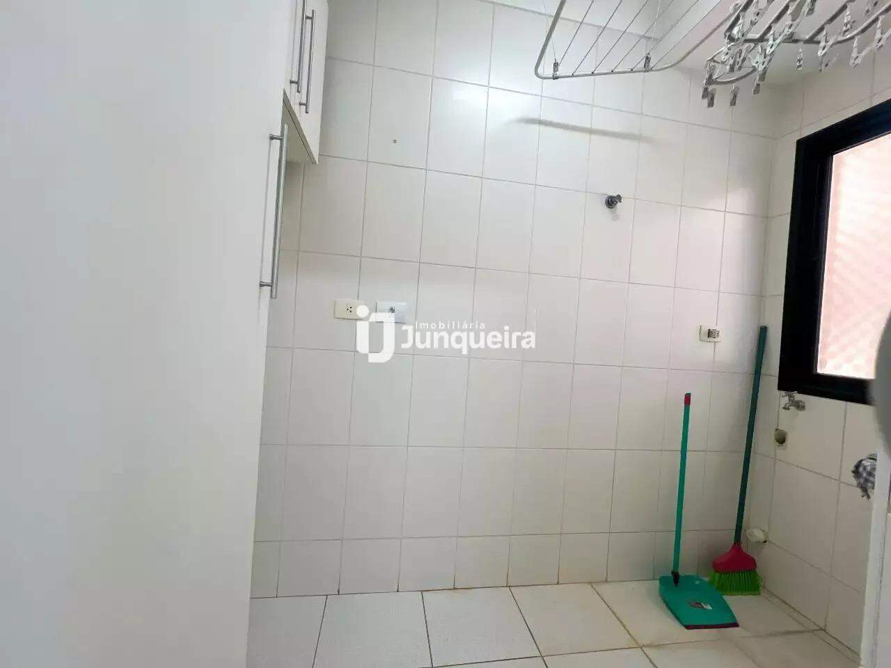 Apartamento para alugar no Edifício Maluan, 3 quartos, sendo 1 suíte, 2 vagas, no bairro São Judas em Piracicaba - SP
