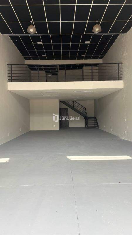 Salão para alugar, no bairro Jardim dos Manacás em Piracicaba - SP