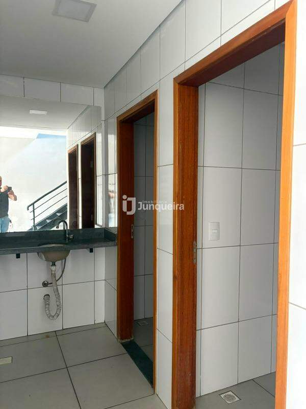 Salão para alugar, no bairro Jardim dos Manacás em Piracicaba - SP