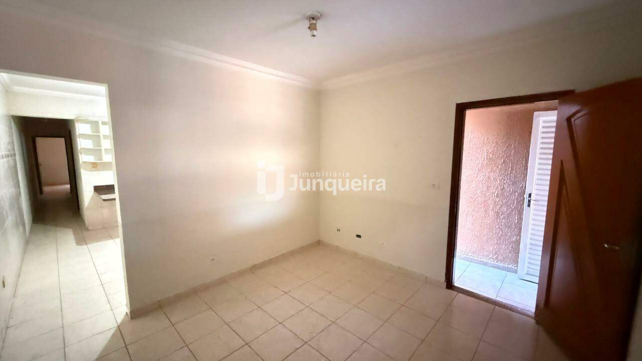 Casa para alugar, 2 quartos, 2 vagas, no bairro Jardim Taiguara em Piracicaba - SP