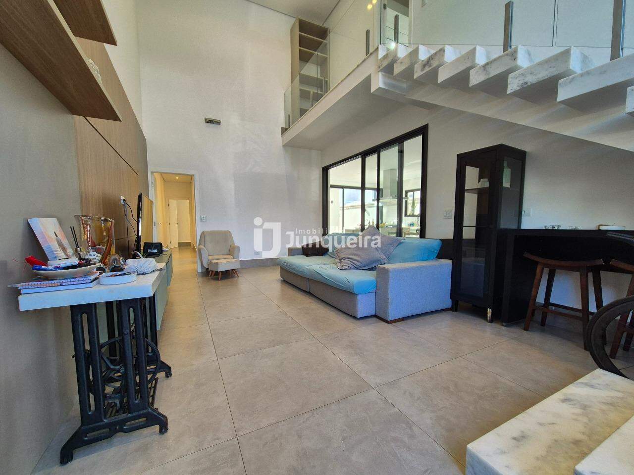 Casa em Condomínio à venda no Park Unimep Taquaral, 3 quartos, sendo 2 suítes, 4 vagas, no bairro Park Unimep Taquaral  em Piracicaba - SP