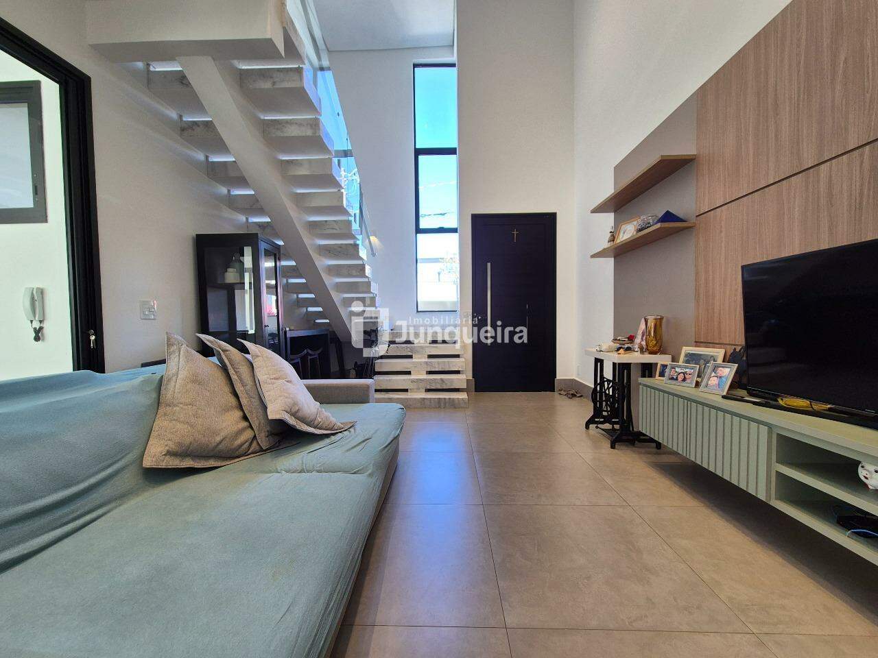 Casa em Condomínio à venda no Park Unimep Taquaral, 3 quartos, sendo 2 suítes, 4 vagas, no bairro Park Unimep Taquaral  em Piracicaba - SP