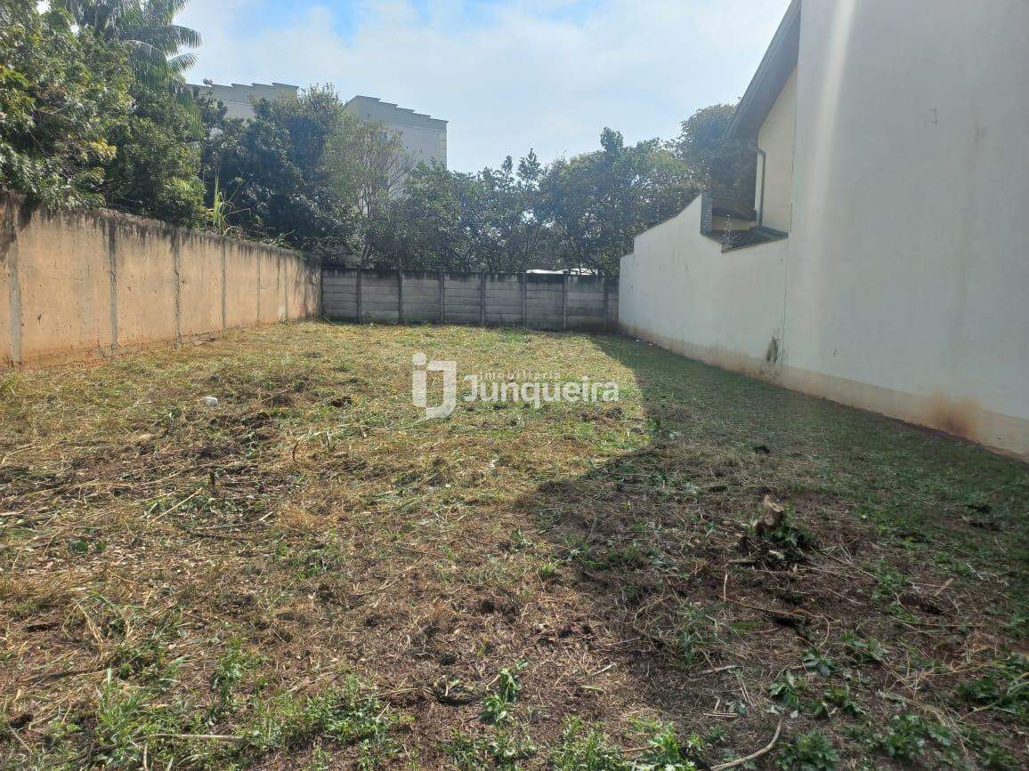 Terreno em Condomínio à venda no Jardim Vila Verde, no bairro Dois Córregos em Piracicaba - SP
