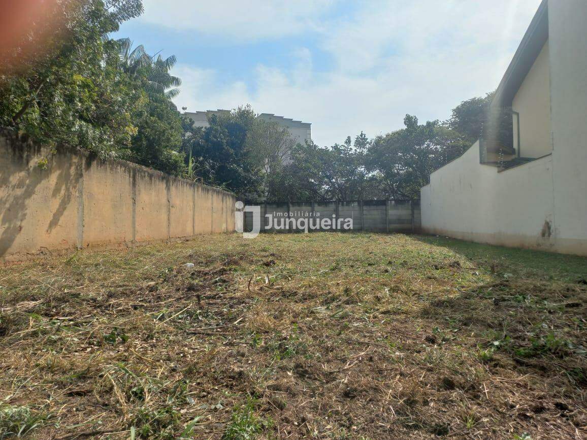 Terreno em Condomínio à venda no Jardim Vila Verde, no bairro Dois Córregos em Piracicaba - SP
