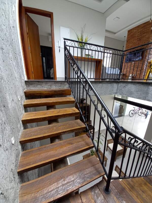 Casa em Condomínio para alugar no Reserva das Paineiras, 4 quartos, sendo 1 suíte, 4 vagas, no bairro Reserva das Paineiras em Piracicaba - SP