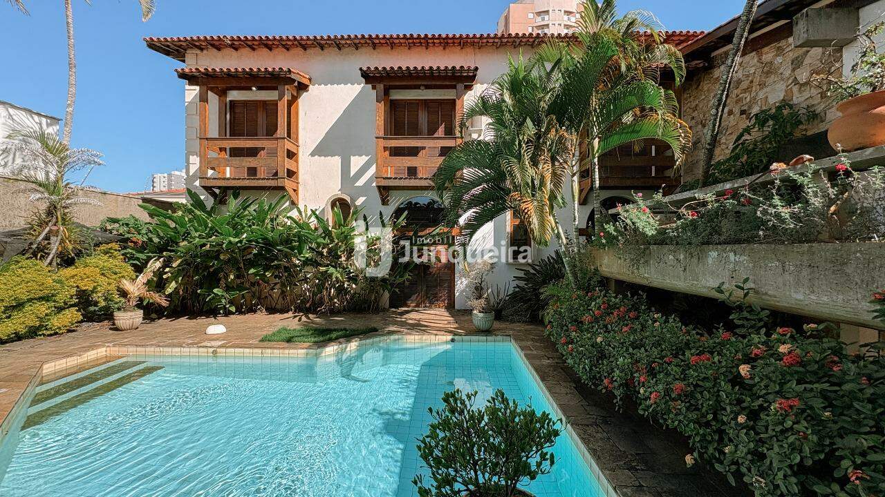 Casa à venda, 4 quartos, sendo 2 suítes, 4 vagas, no bairro Vila Monteiro em Piracicaba - SP