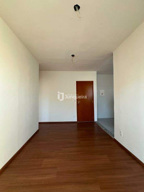Apartamento para alugar no Piazza Ravena, 2 quartos, 1 vaga, no bairro Pompéia em Piracicaba - SP