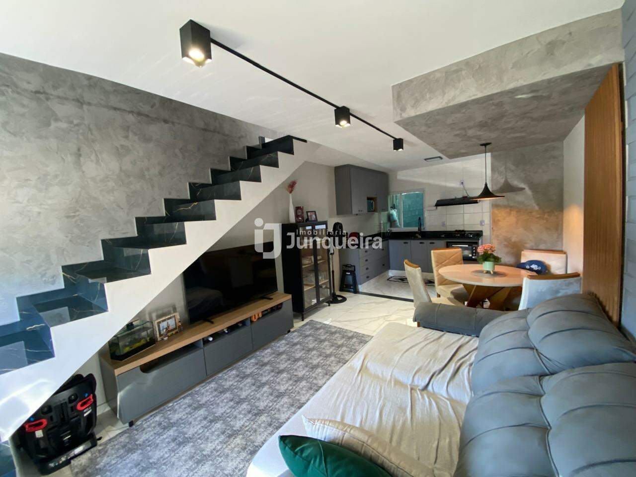 Casa em Condomínio à venda no Residencial Parque das Flores, 2 quartos, 1 vaga, no bairro Parque Residencial Piracicaba em Piracicaba - SP