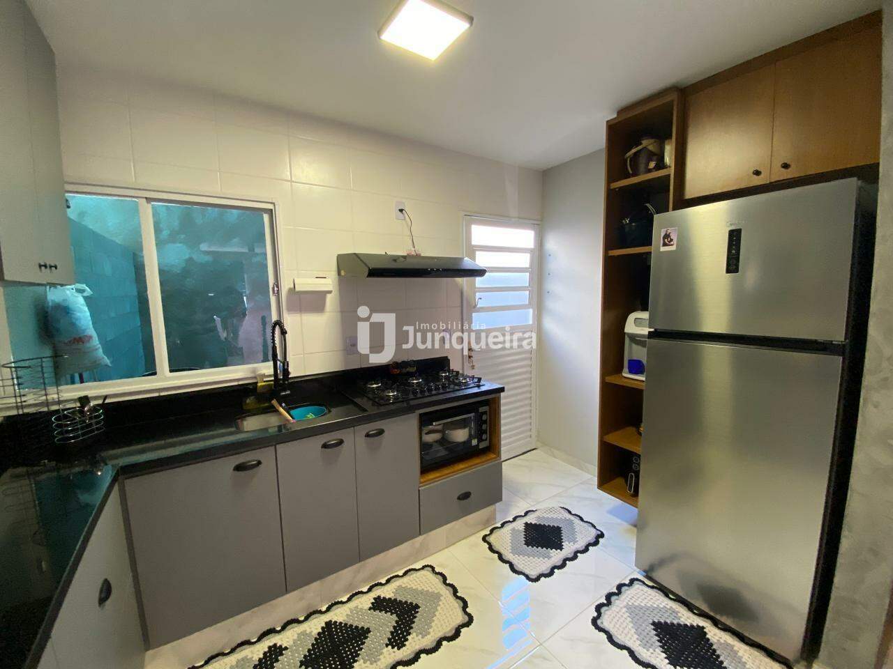Casa em Condomínio à venda no Residencial Parque das Flores, 2 quartos, 1 vaga, no bairro Parque Residencial Piracicaba em Piracicaba - SP