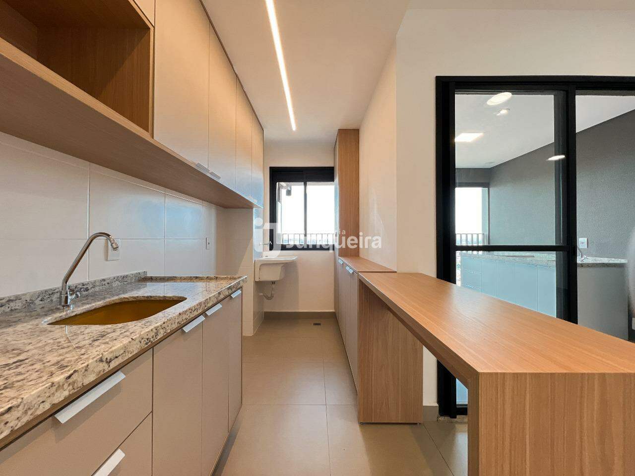 Apartamento à venda no Novam New Life, 2 quartos, sendo 2 suítes, 2 vagas, no bairro Nova América em Piracicaba - SP